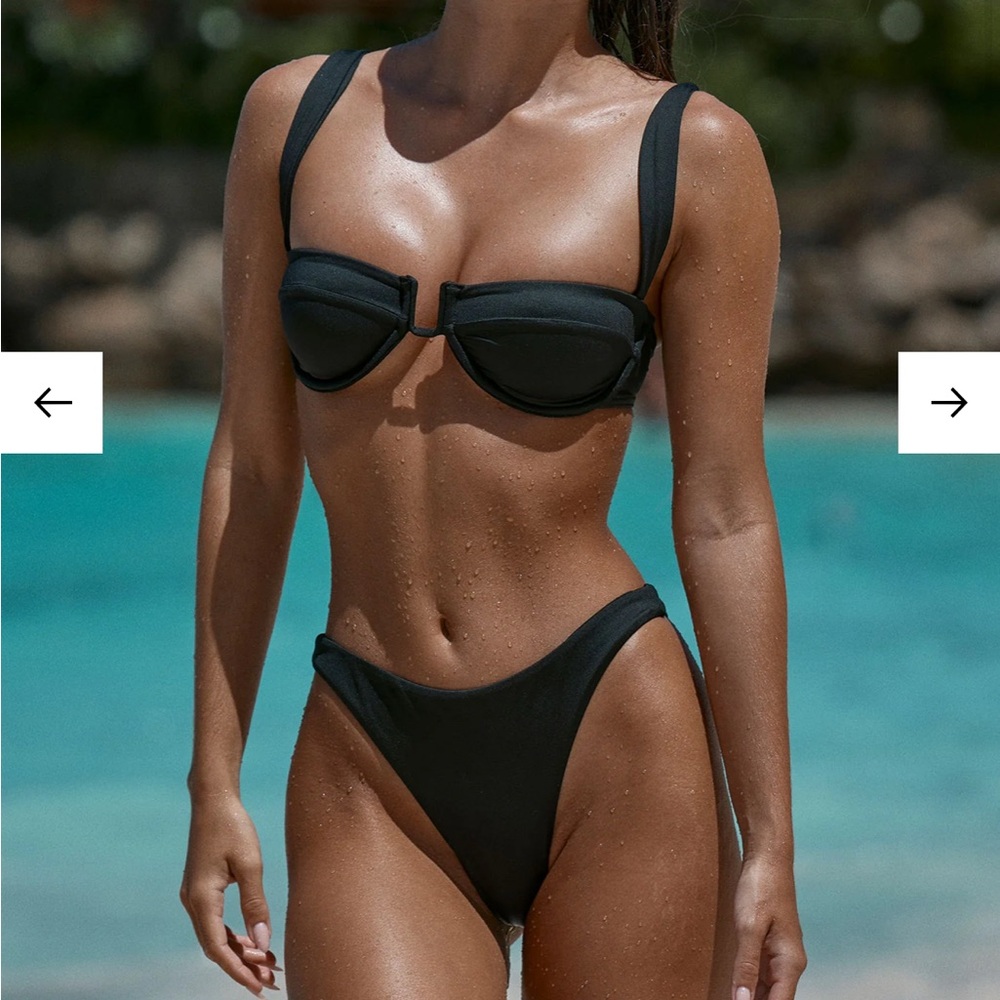 Monday Swimwear Black Cala Roja Size V top - Picture 2 of 3